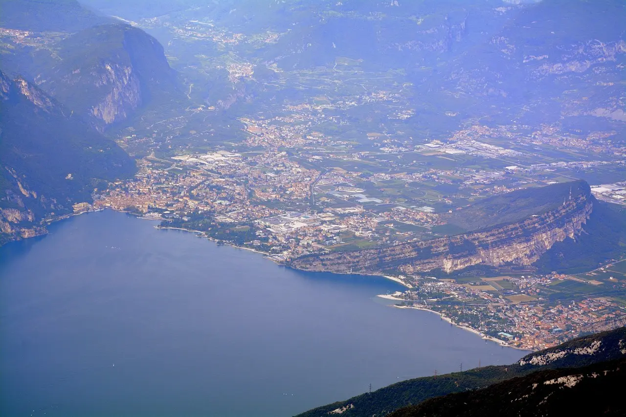 7 lette vandreruter nær Riva del Garda